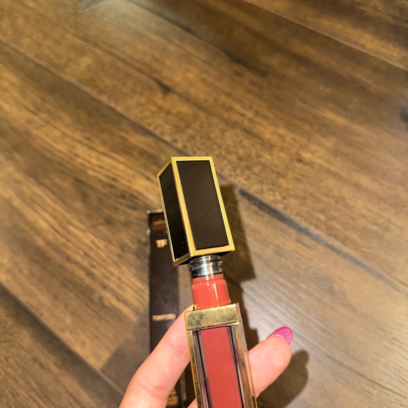 Tom Ford GLOSS LUXE - Picture 2 of 5